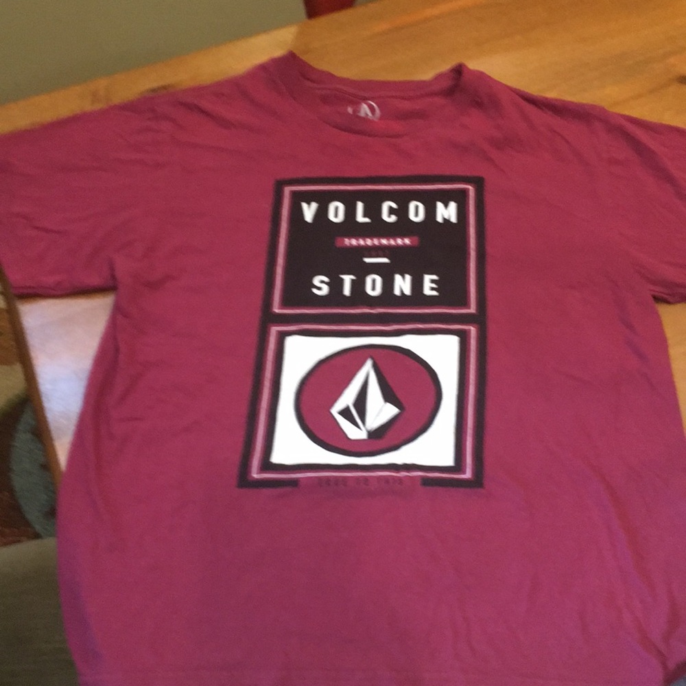 Boy’s Volcom surf tee shirt